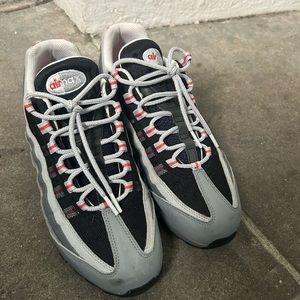 Men’s Nike air max 95 size 9